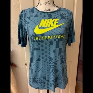 Nike International Short Sleeve T-Shirt